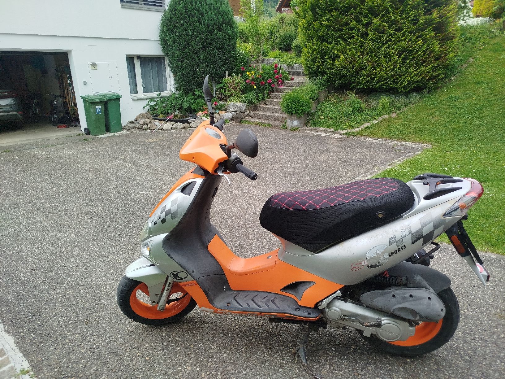 Kymco Scooter: Kymco Super 9 Roller, Motorrad – Usato da Steg im Tösstal venduto da KiwiGrafikMaurer 3