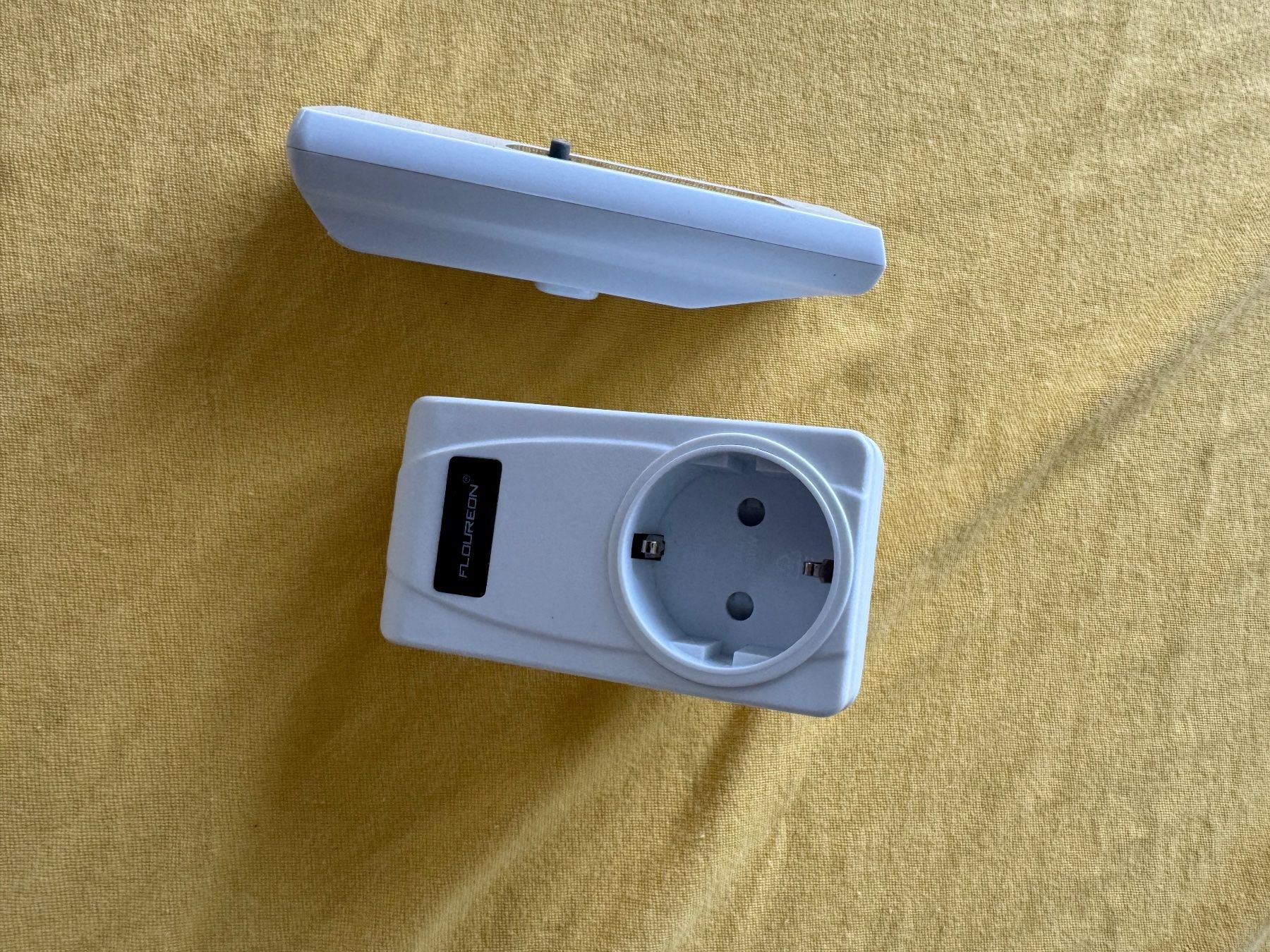 Altro per la casa: Wireless Thermostat Steckdose, Digitaler Temperaturregler – Usato da Ostermundigen venduto da Gummibaerli63 6