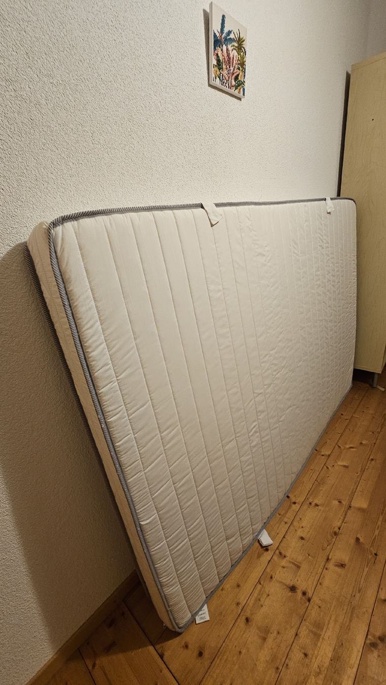 Materassi: Gratis Matratze 140×200cm – Nuovo (secondo la descrizione) da Busswil TG venduto da Elisabeth2004