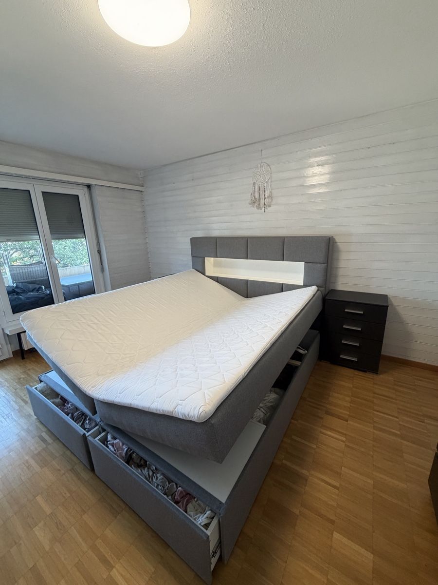 Letti: Boxspringbett grau mit Beleuchtung und Stauraum – Usato da Uetliburg SG venduto da the_6jxc 2