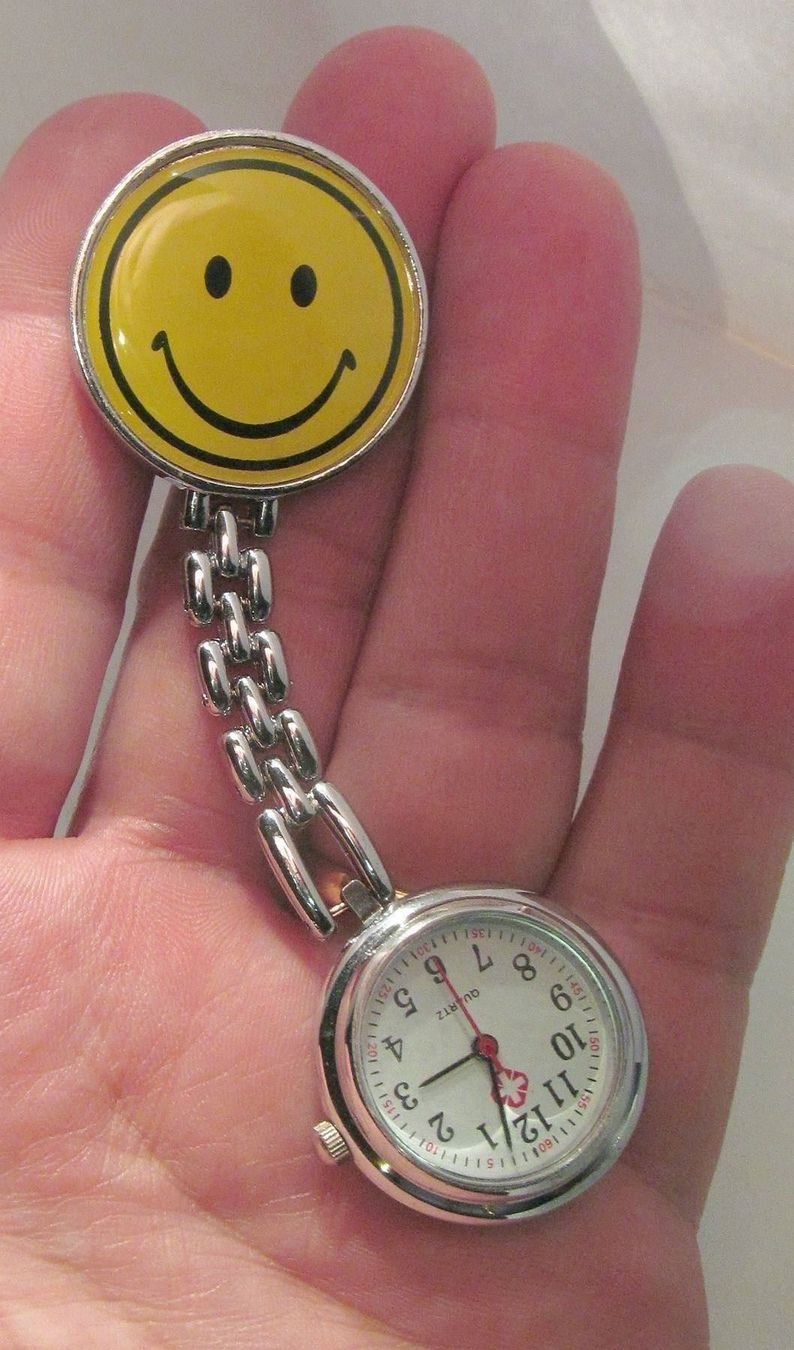 Orologi: Neue  Smiley mit Uhr als Hänger – Nuovo e nell'imballaggio originale da St. Margarethen TG venduto da ursk10 1