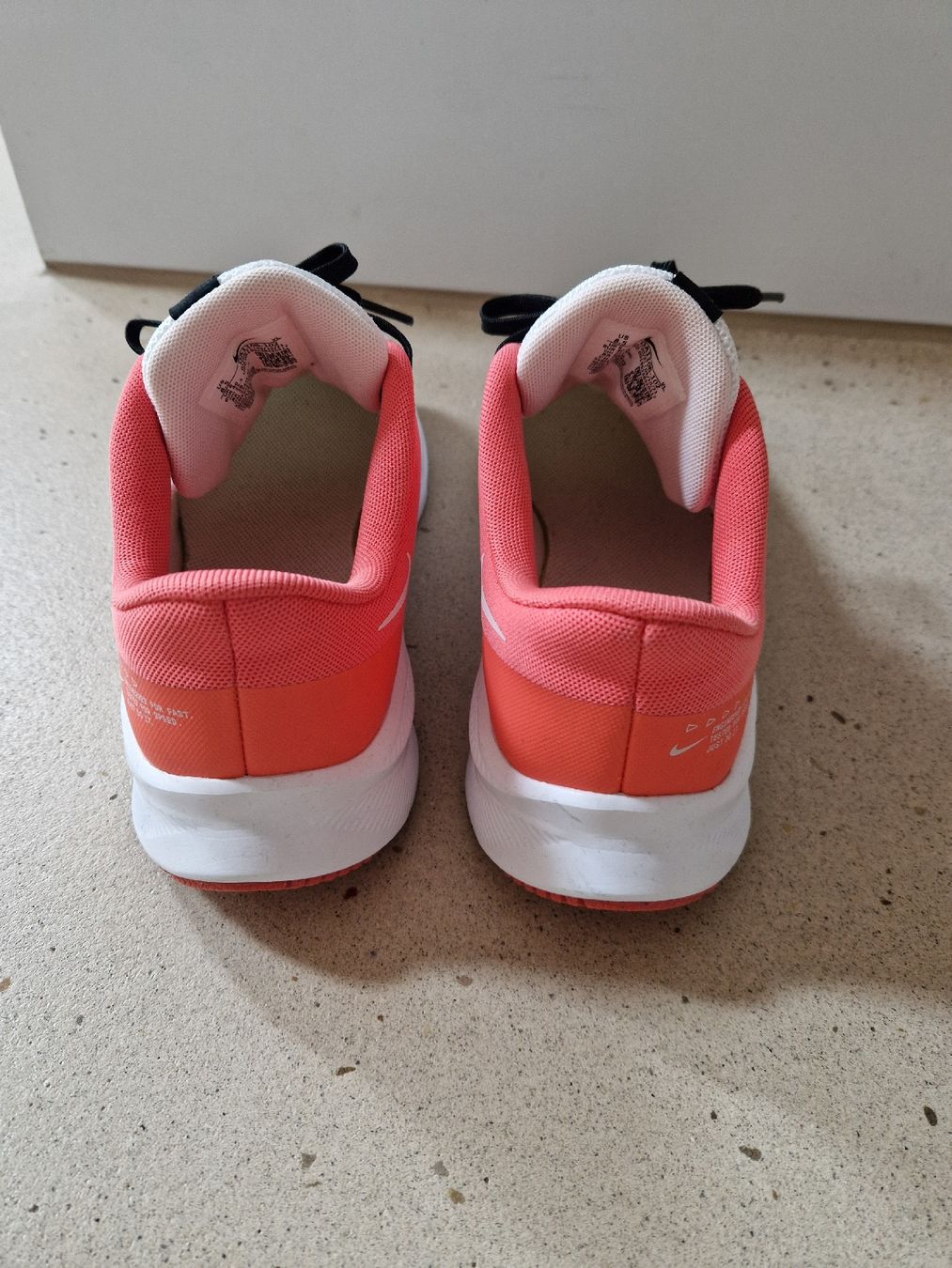Nike Damenschuhe: Nike Sportschuh Grösse 40 – Neu (gemäss Beschreibung) aus Zell ZH von rah_q6gm 3
