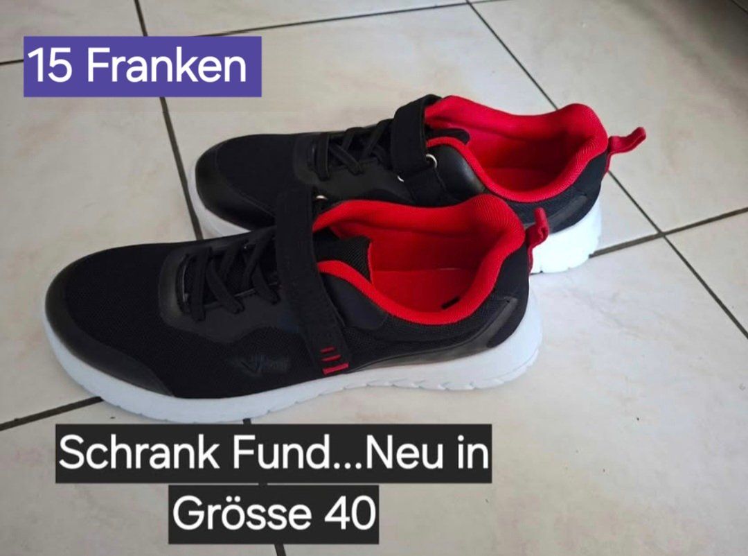 Chaussures garçon: NEU Sneaker Grösse 40 – Neuf (Voir description) à Waltenschwil par Fkreta