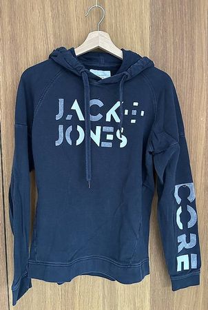 blauer Pullover