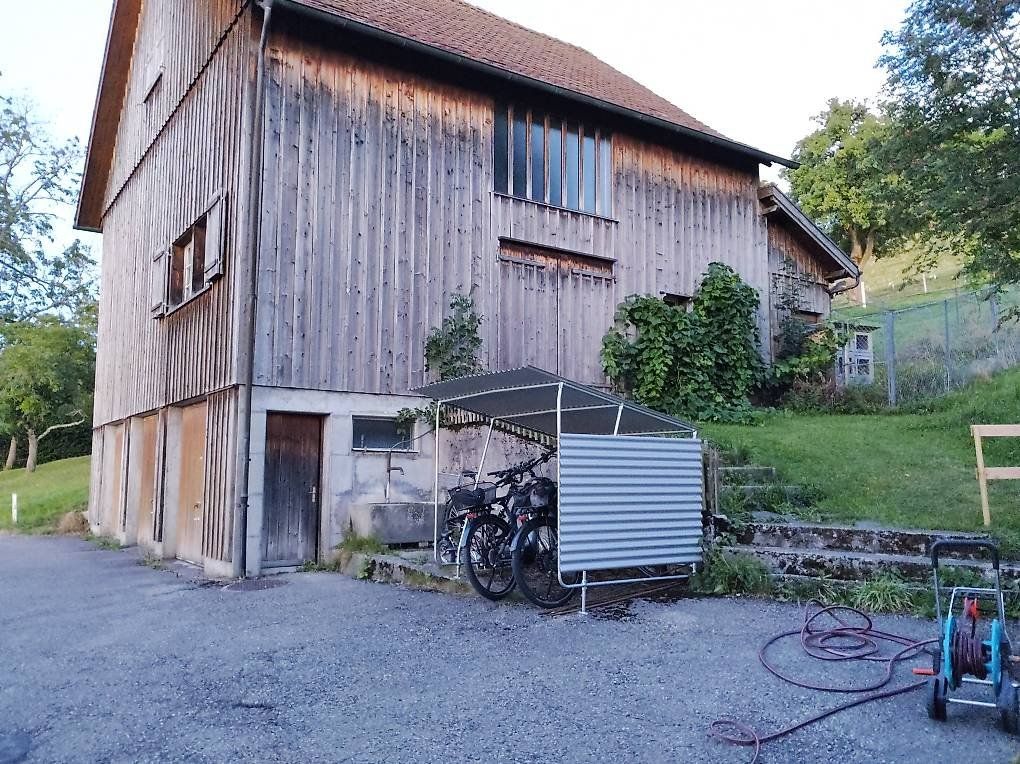 Rifugi: Velounterstand von Velodaba Breite 210cm – Usato da St. Gallen venduto da SiiirJohn