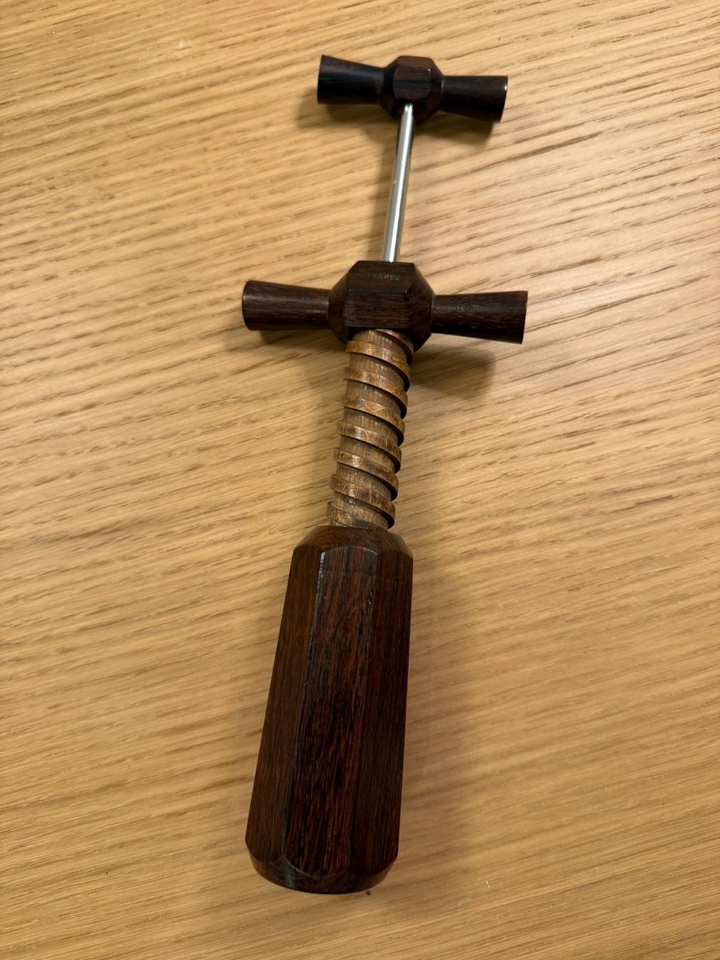 Apribottiglie & Tappi per chiusura: Tire-bouchon ancien en bois – Usato da Kloten venduto da Mumiiin