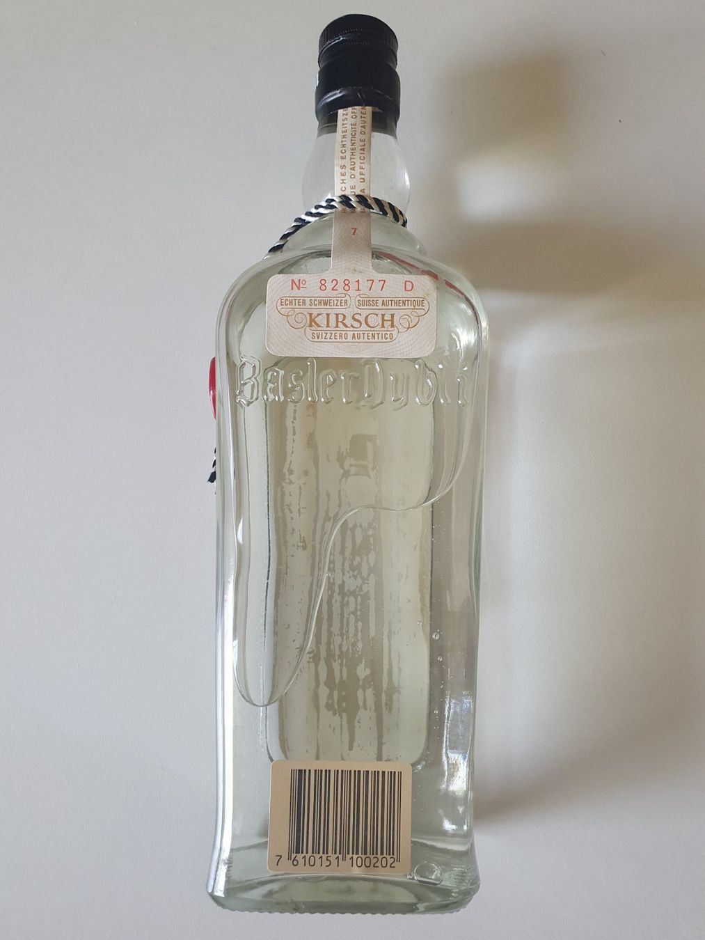 Spirituosen: Baselbieter Kirsch "Basler Dybli", 0.7 Liter – Neu und originalverpackt aus Bilten von  1