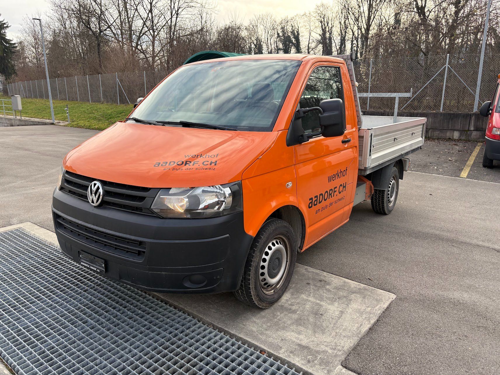 VW Nutzfahrzeuge: VW T5 Transporter Pritsche – Gebraucht aus Aadorf von Werkhof_Aadorf