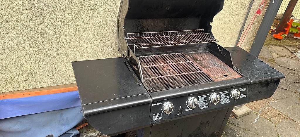 Grils: Gasgrill  – D'occasion à Grenchen par Kommander 1
