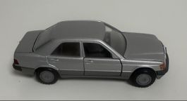 Modellauto Mercedes-Benz 190E Cursor silber 