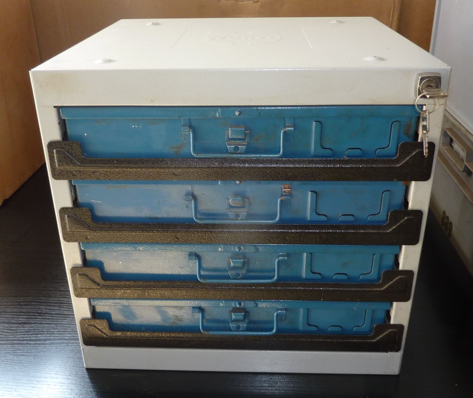 Behälter & Ähnliches: Lager (Sortimo) Kistenbox – Gebraucht aus Niederscherli von Zahnd1