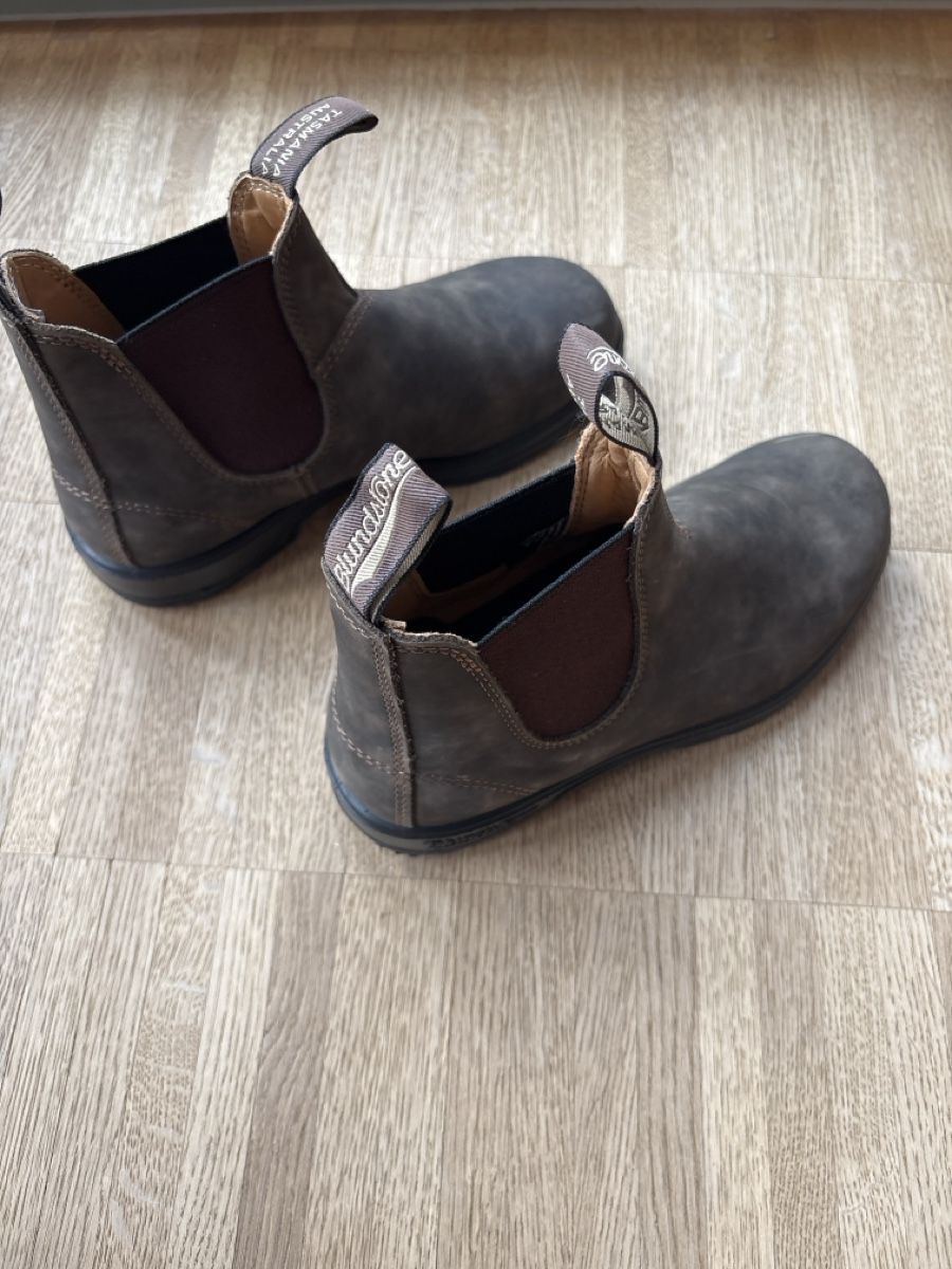 Blundstone Scarpe da donna: Blundstone Boots NEW - Brown Leather, Size 5.5- – Nuovo (secondo la descrizione) da Basel venduto da Bronzing 1