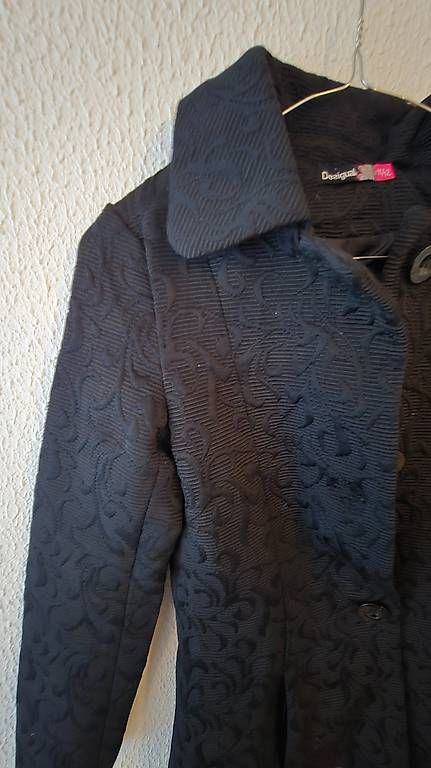 Cappotti: Desigual manteau  – Usato da Muraz (Collombey) venduto da Kiriwi 4