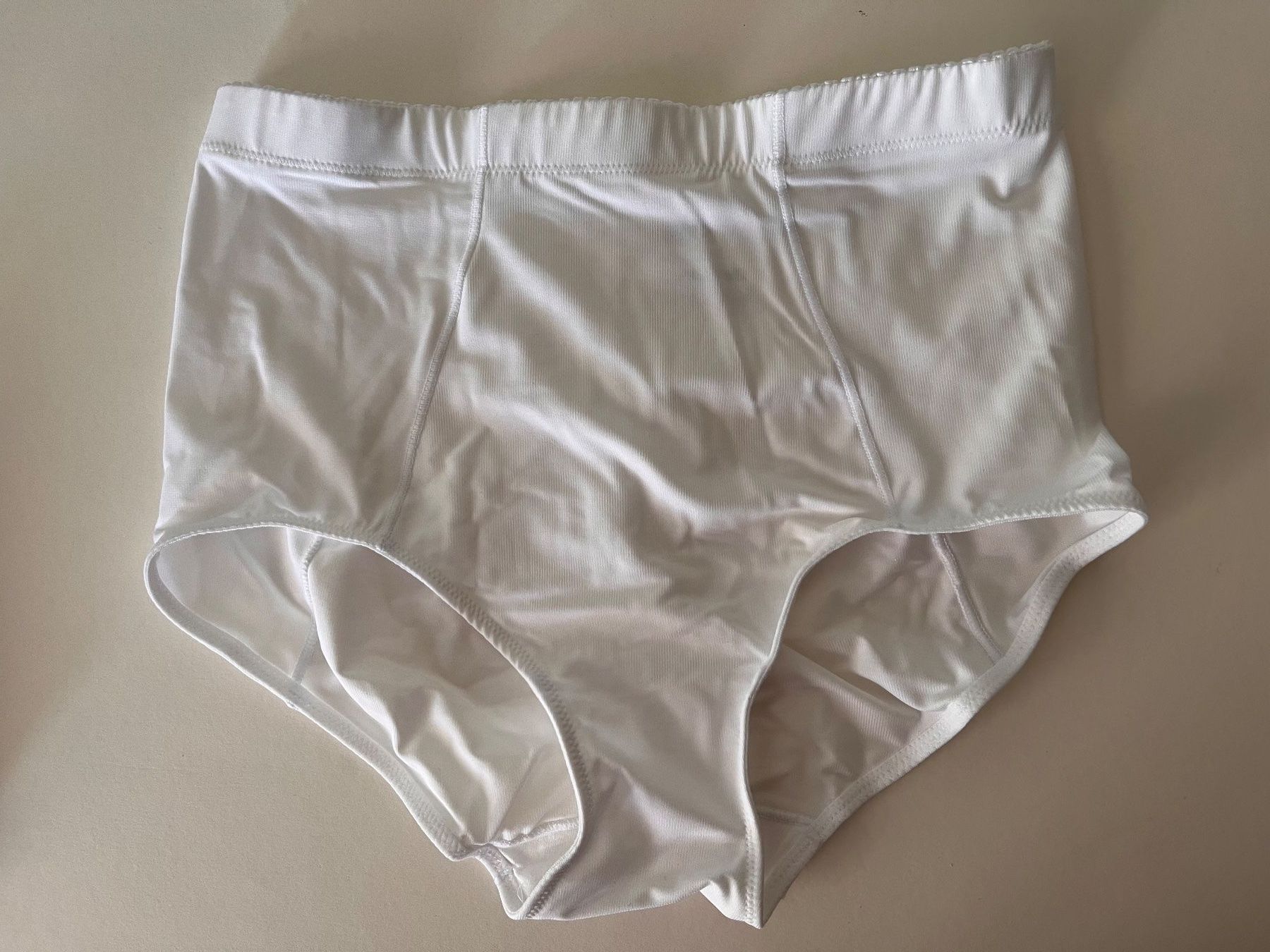 Migros Altra biancheria intima: Slip Classic, Shaping Effect medium, Grösse 44, Farbe Weiss – Nuovo e nell'imballaggio originale da Rudolfstetten venduto da gst_g7xl 3