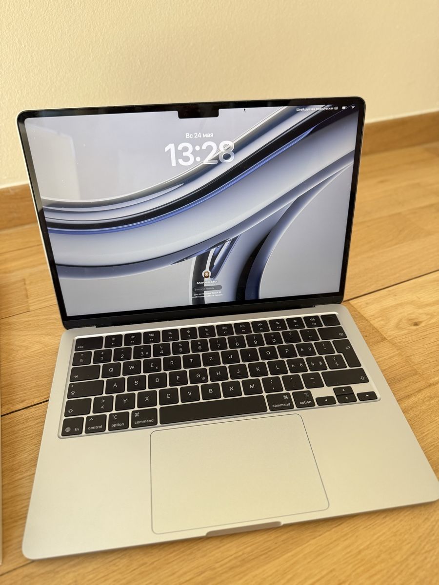Apple Notebook: MacBook Air M4 16Go 2025 – Nuovo (secondo la descrizione) da Genève venduto da Oleksandr_01 3