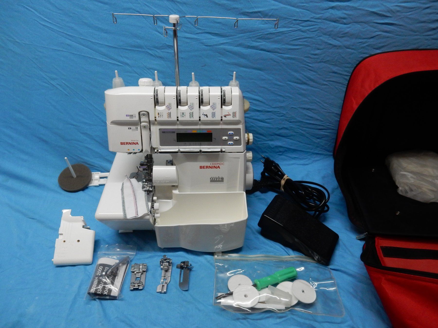Bernina Macchine da cucire: Bernina Overlock 1300 MCD Ab Fr. 10.00 – Usato da Watt venduto da Mariposa49 4