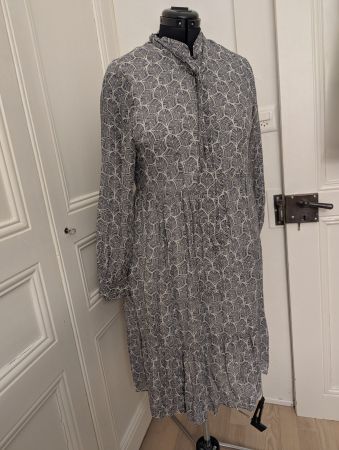 WINDSOR robe soie et viscose / Kleid aus Seide und viskose
