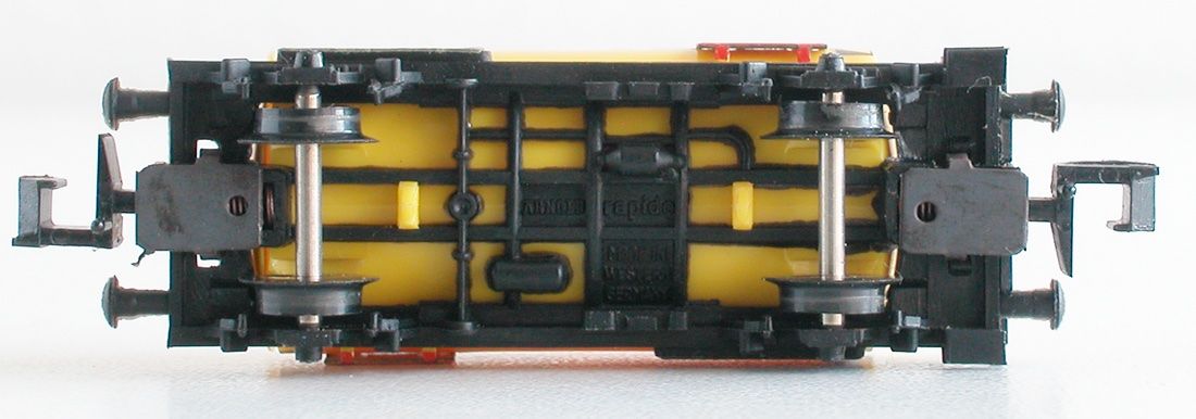 Arnold Modelleisenbahnen: Arnold Rapido Kesselwagen Shell der DB Spur N – Gebraucht aus Oberwil BL von Klang 3