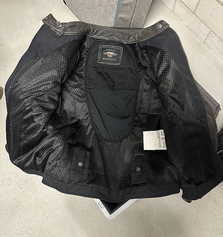 Harley-Davidson Jacken: Harley Davidson Motorradjacke Gr. XL – Gebraucht aus Brislach von Aengu6 2