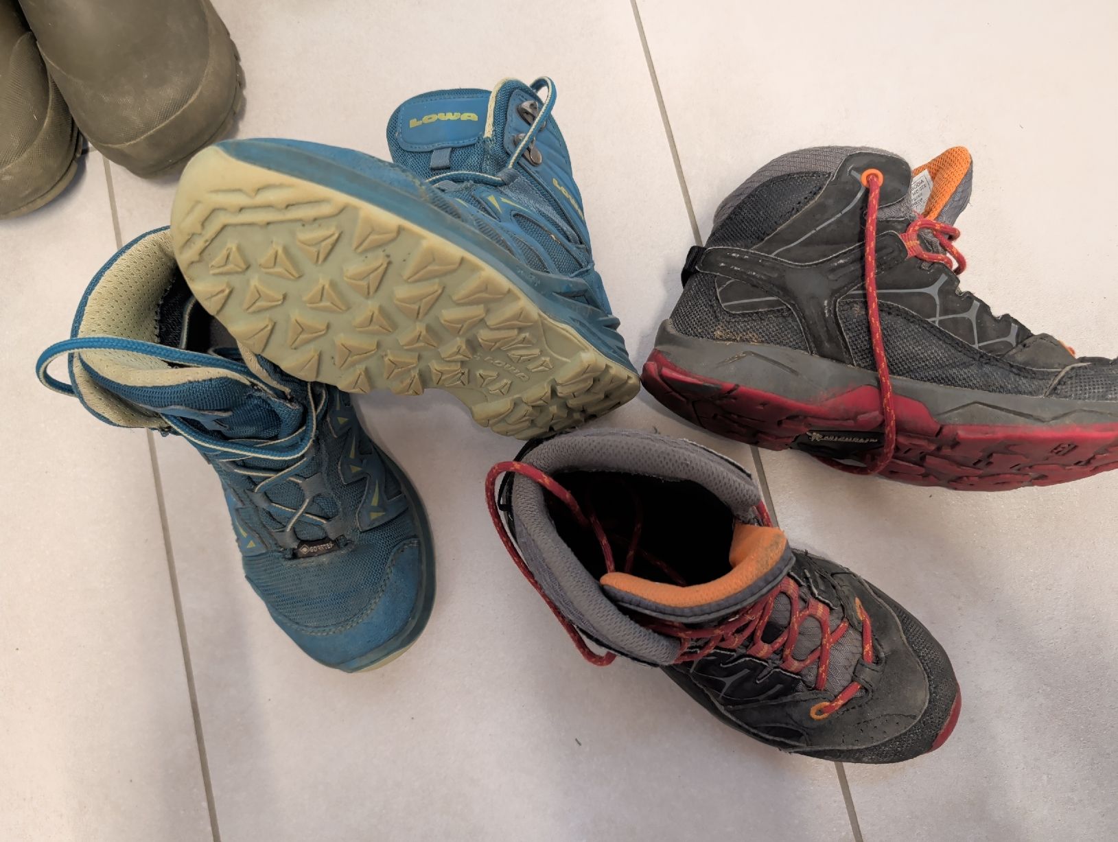 Schuhe für Jungen: Schuhpaket Grösse 30/31 – Gebraucht aus Nesslau von Karii21 5