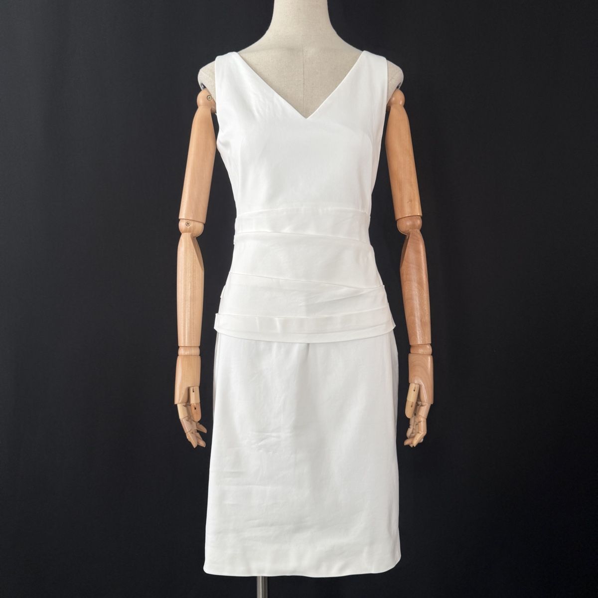 Akris Vestiti: AKRIS White Dress – Nuovo (secondo la descrizione) da Emmen venduto da Colette-Juliette