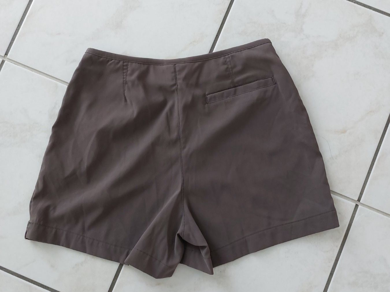 Nike Pantaloni: Nike Damen Shorts Gr. 38 – Usato da Schmitten FR venduto da ReniStern 1