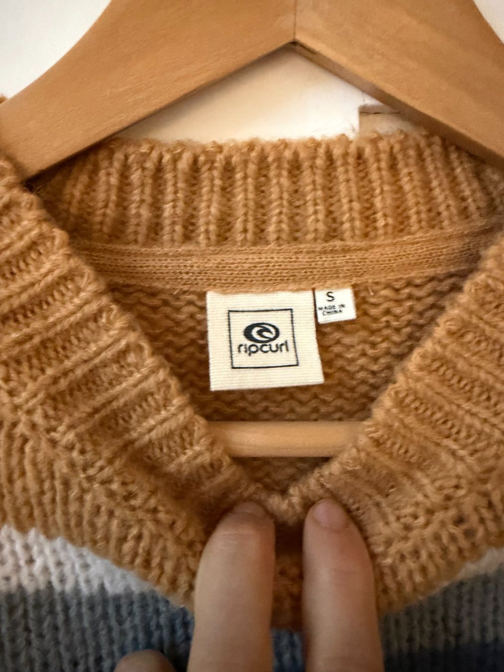 Rip Curl Maglioni & Felpe: Rip Curl Strickpullover Oversized / Senfgelb Gestreift Gr. S – Usato da Neukirch an der Thur venduto da foundby. 3