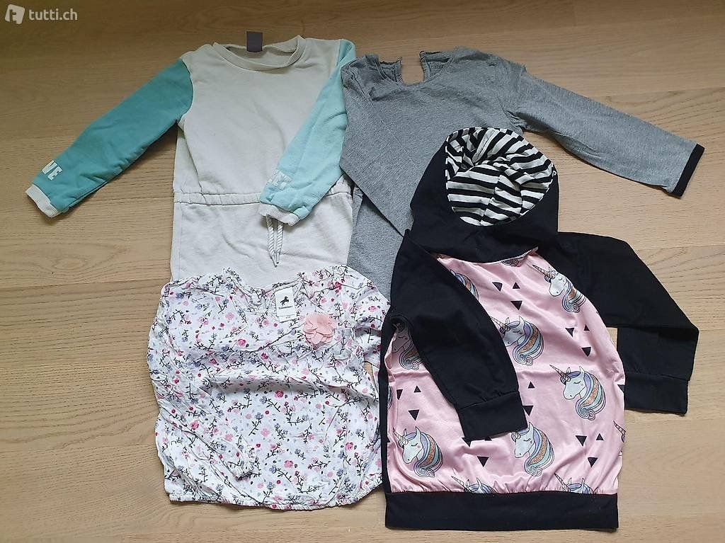 Pullover & Sweatshirts: 4x Langarmshirt Grösse 110 – Gebraucht aus Neftenbach von TheKringel