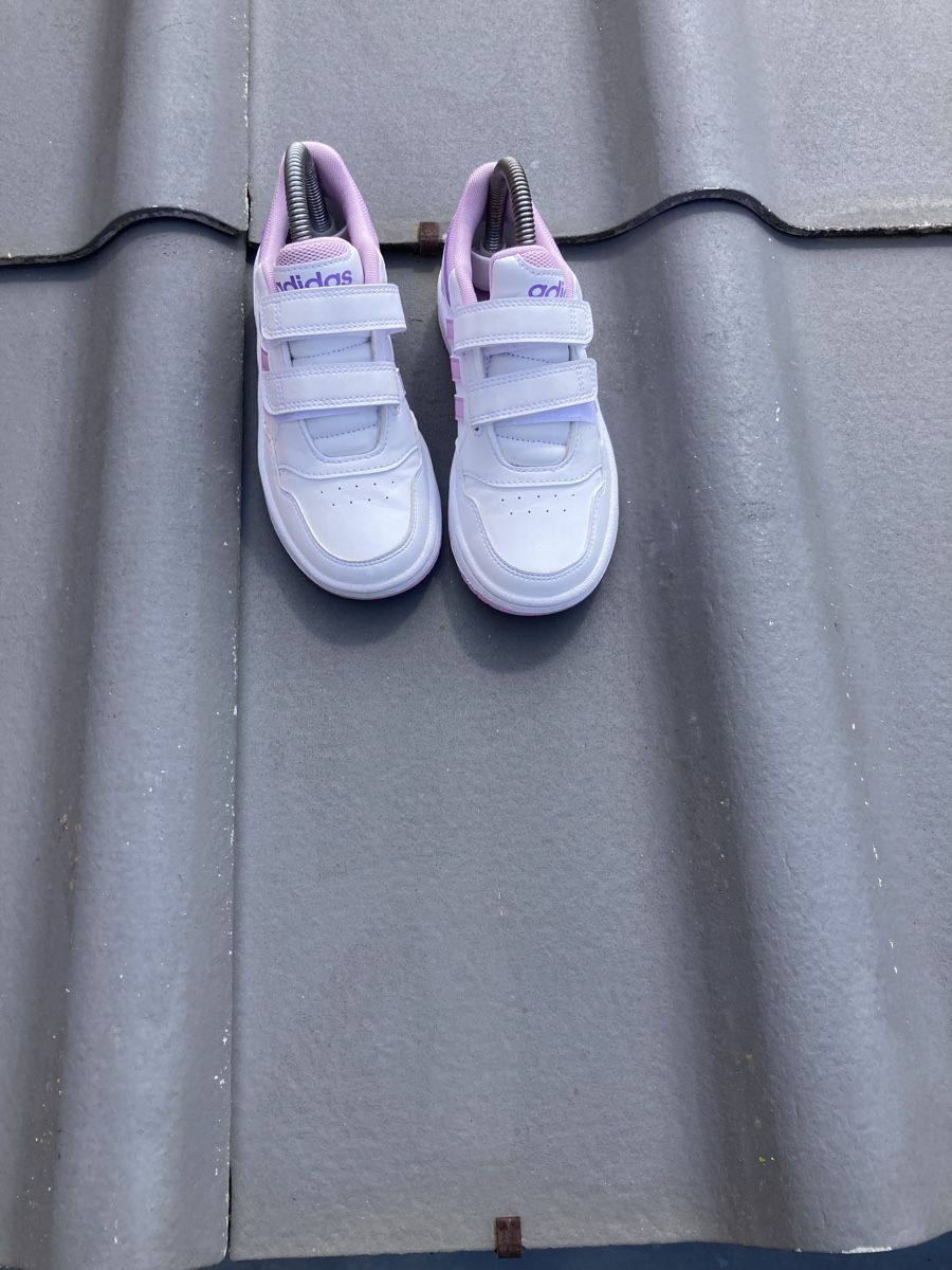 Adidas Scarpe per ragazze: Adidas – Nuovo (secondo la descrizione) da Dompierre FR venduto da matmath 2