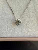Eleganter 14K Weißgold-Anhänger mit 0.81 ct Naturdiamant 