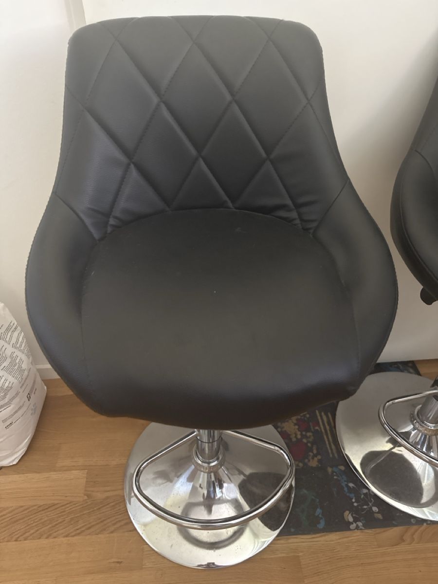 Sedie: 2 Barhocker (höhenverstellbar) – Usato da Dornach venduto da bunsenburner 1