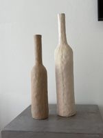 Zwei Vasen Flaschenform Handgemacht Beige und Braun Unikat