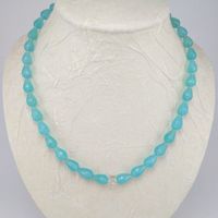 Hellblaue Achat Halskette