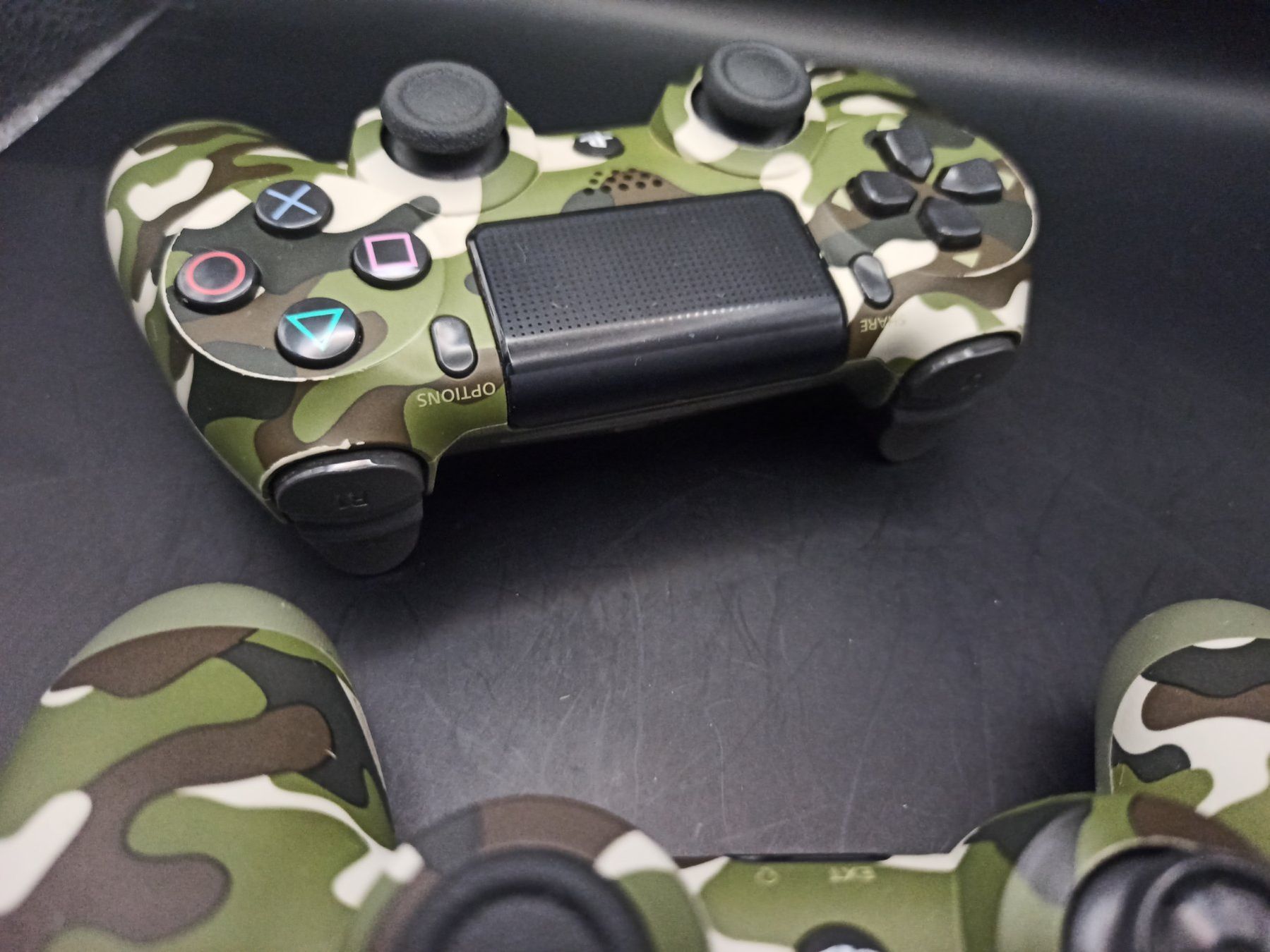 Controller: 2 x Original Controller Sony PS4 Wireless DualShock 4 CAMO – Usato da Oberweningen venduto da mar_87mx 5