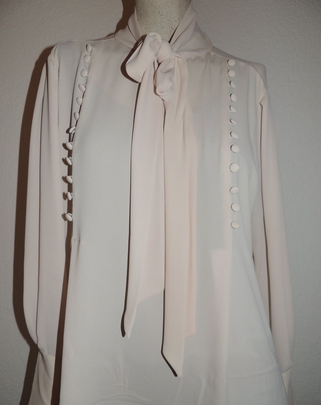 Camicette: EXKLUSIVE BLUSE "SERPIL EXCLUSIVE" NP 148 CHF NEU L – Nuovo e nell'imballaggio originale da Au ZH venduto da FashionConsultant 5