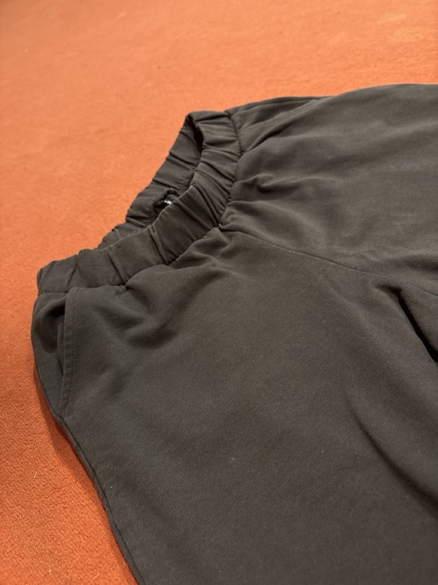 Only Pantalons: Schwarze Trainerhosen – D'occasion à Affoltern am Albis par tam_5vn5 3