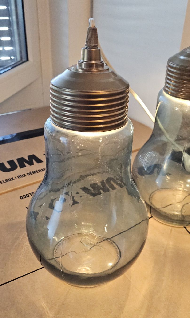Lampade: 2x TISCHLAMPE IN FORM EINER GLÜHBIRNE – Usato da St. Gallen venduto da Cat_s 2