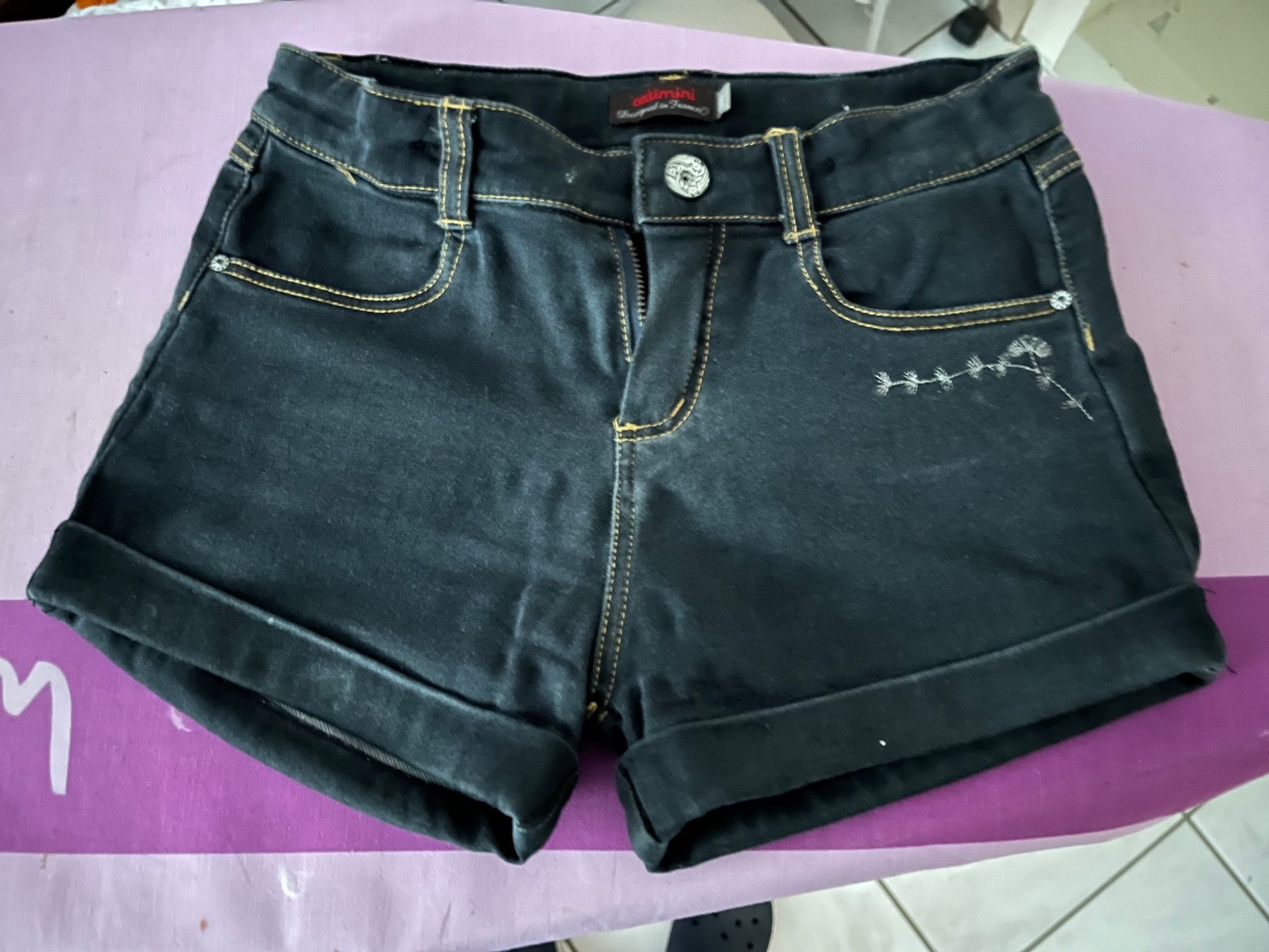 Catimini Pantaloni: Short jeans fille Catimini 8A – Usato da Péry venduto da gir_d5d9