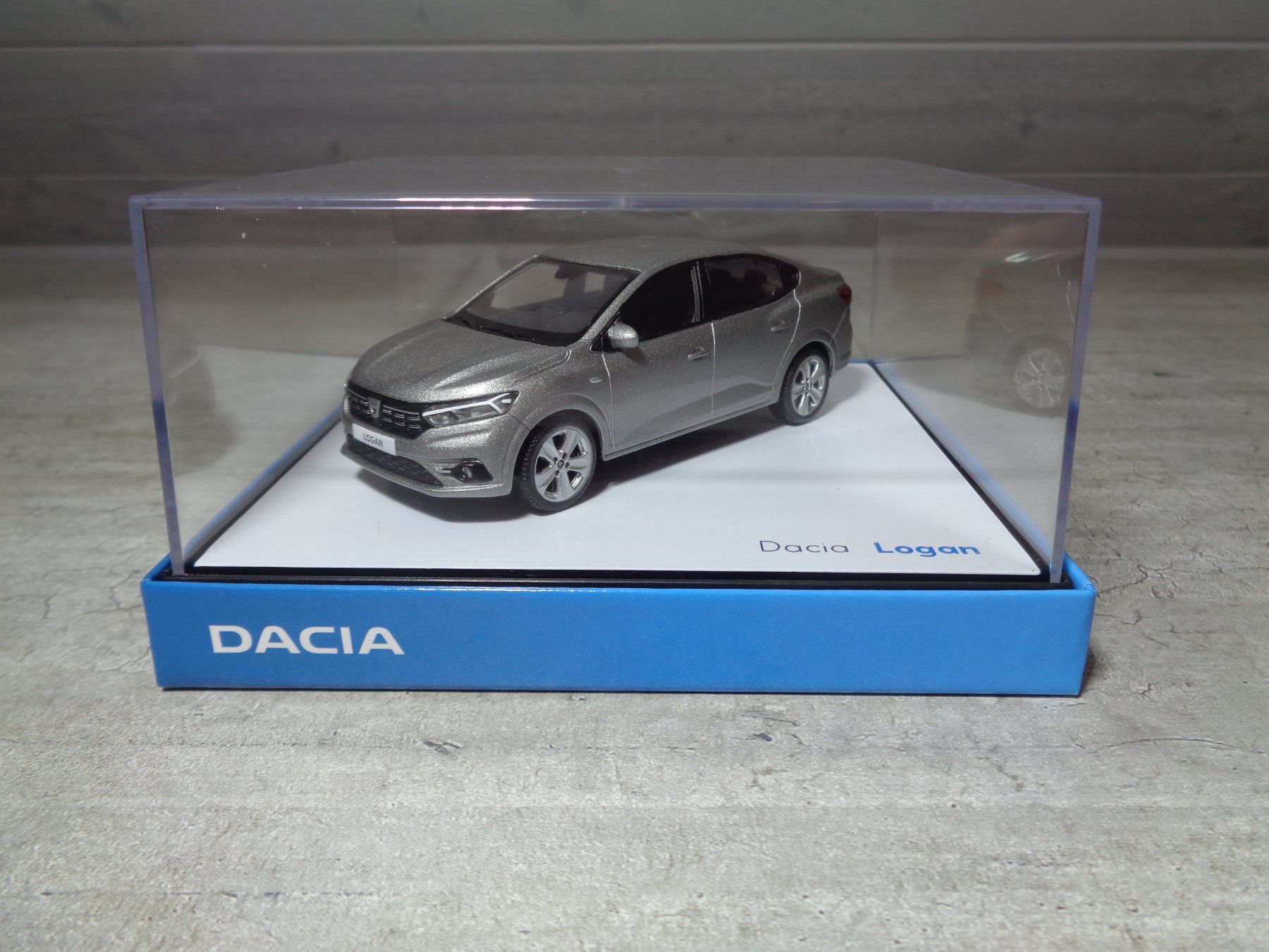 Dacia Modellini d'auto: Norev 1:43 Dacia Logan – Nuovo e nell'imballaggio originale da Reconvilier venduto da rallycar
