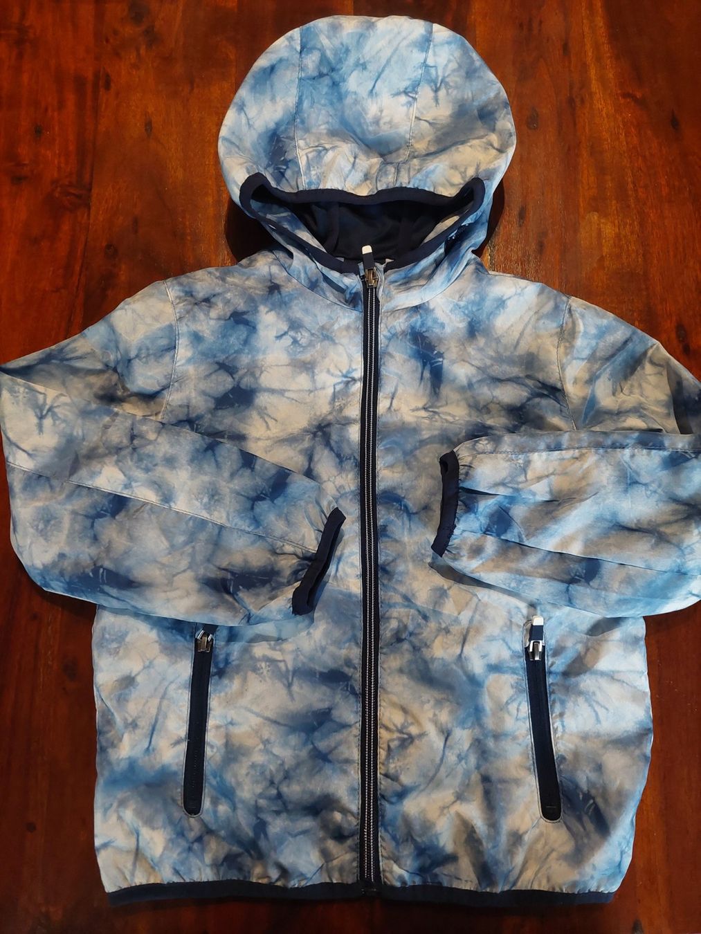 C&A Giacche & Cappotti: C&A Windstopper / Windjacke Grösse 122 mit eigener Tasche – Nuovo (secondo la descrizione) da Beckenried venduto da Havacola 1