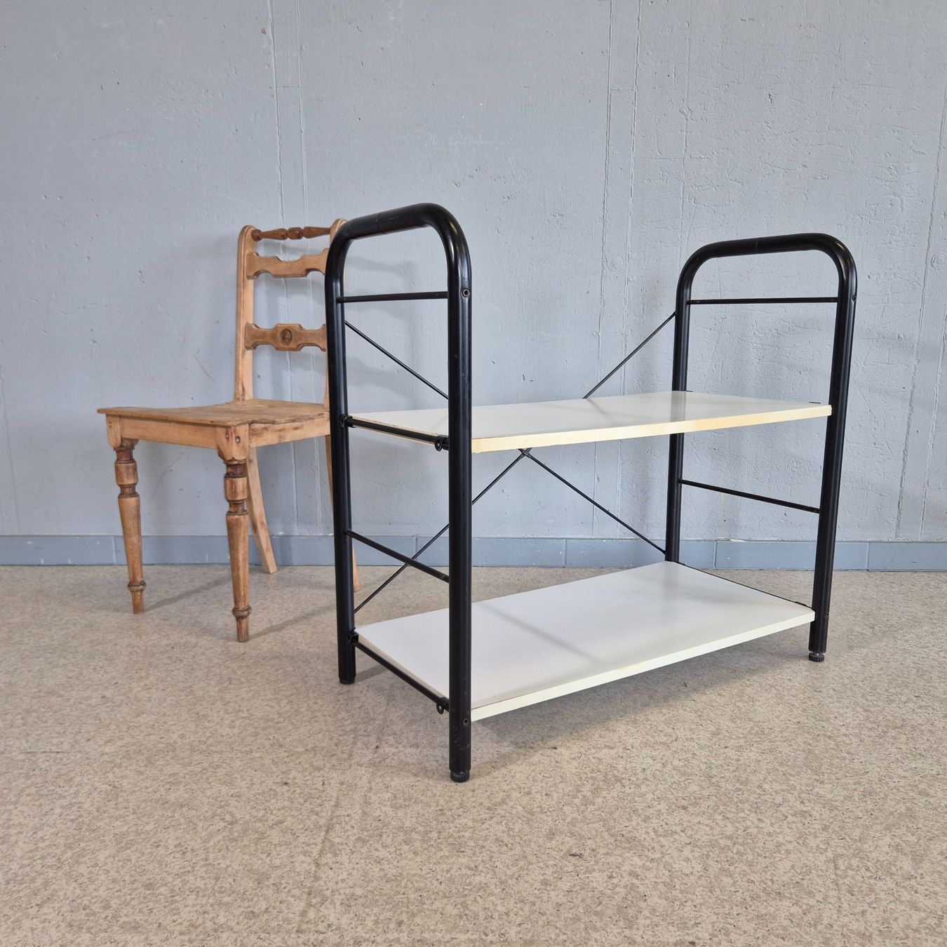 Scaffali: Black&White Design Standregal Regal Shelf – Usato da Nottwil venduto da Wondewa-Shop 2