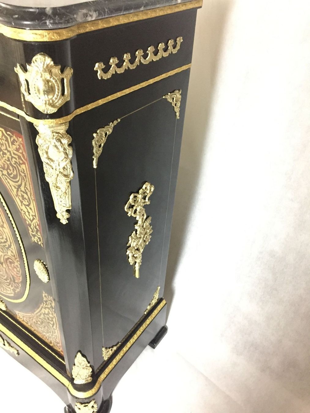 Cassettiere: Commode de style Boulle, – Usato da geneve venduto da louisart 5
