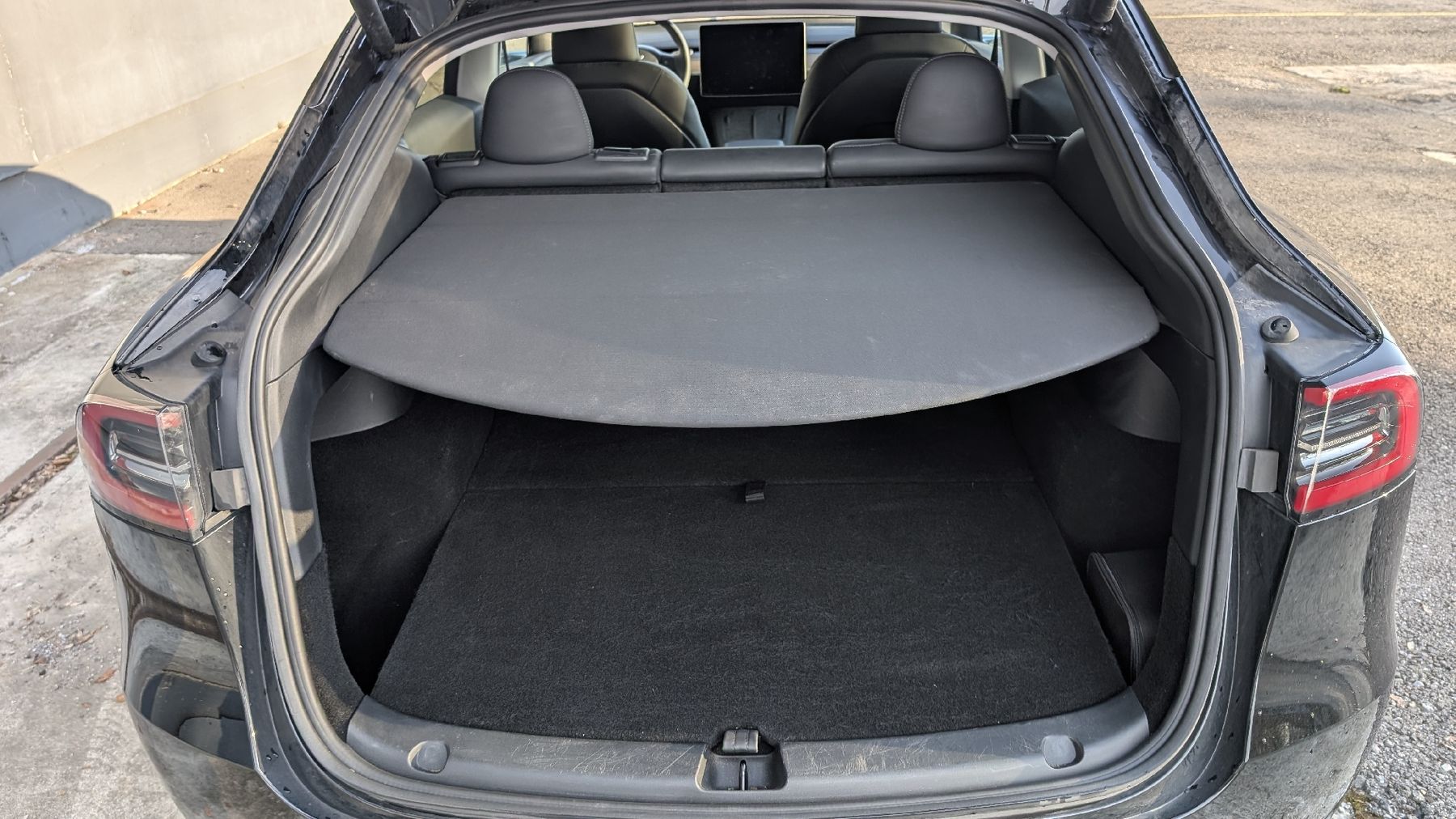 Tesla Automobili: Tesla Model Y Long Range Miete: 1 Monat – Usato da Uerzlikon venduto da EV-Adventure 5