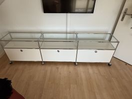 USM Haller TV Sideboard Reinweiss mit Glas