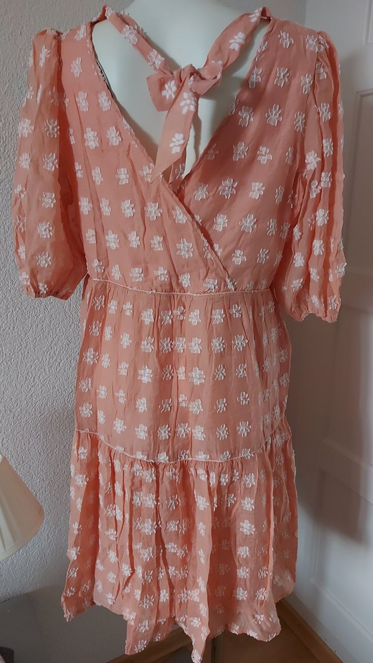 Kleider: KLEID VON SECOND FEMALE – Gebraucht aus Zofingen von MasterPCI 8