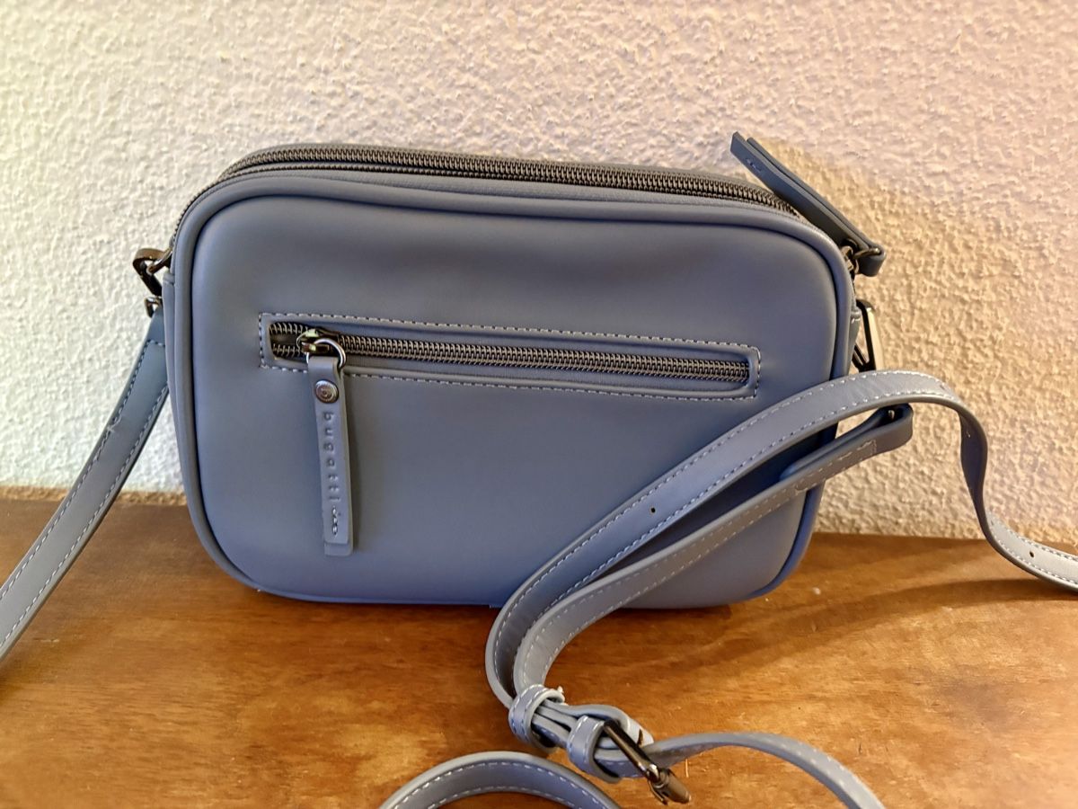 Bugatti Borse da donna: Bugatti Tasche , grau / blau – Usato da Gossau SG venduto da Dobby1974 2
