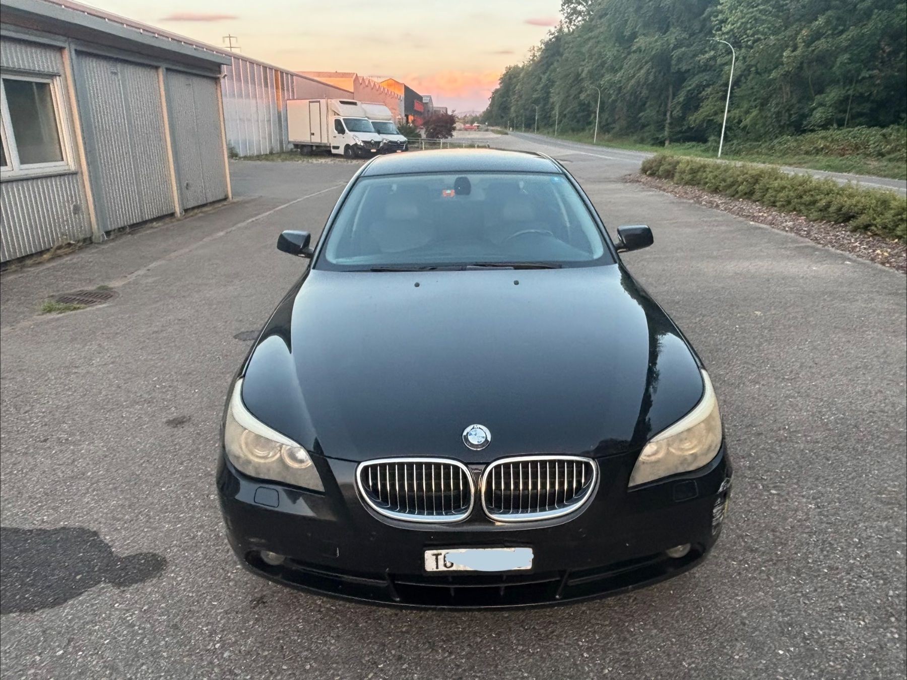 BMW Automobili: BMW 530i schwarz – Usato da Weinfelden venduto da arm_8b7b 7