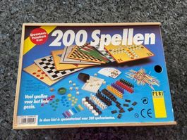 Spielebox mit 200 Spiele in Holzbox