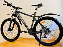 Sehr schönes und gepflegtes City-/Mountainbike, Fast wie neu