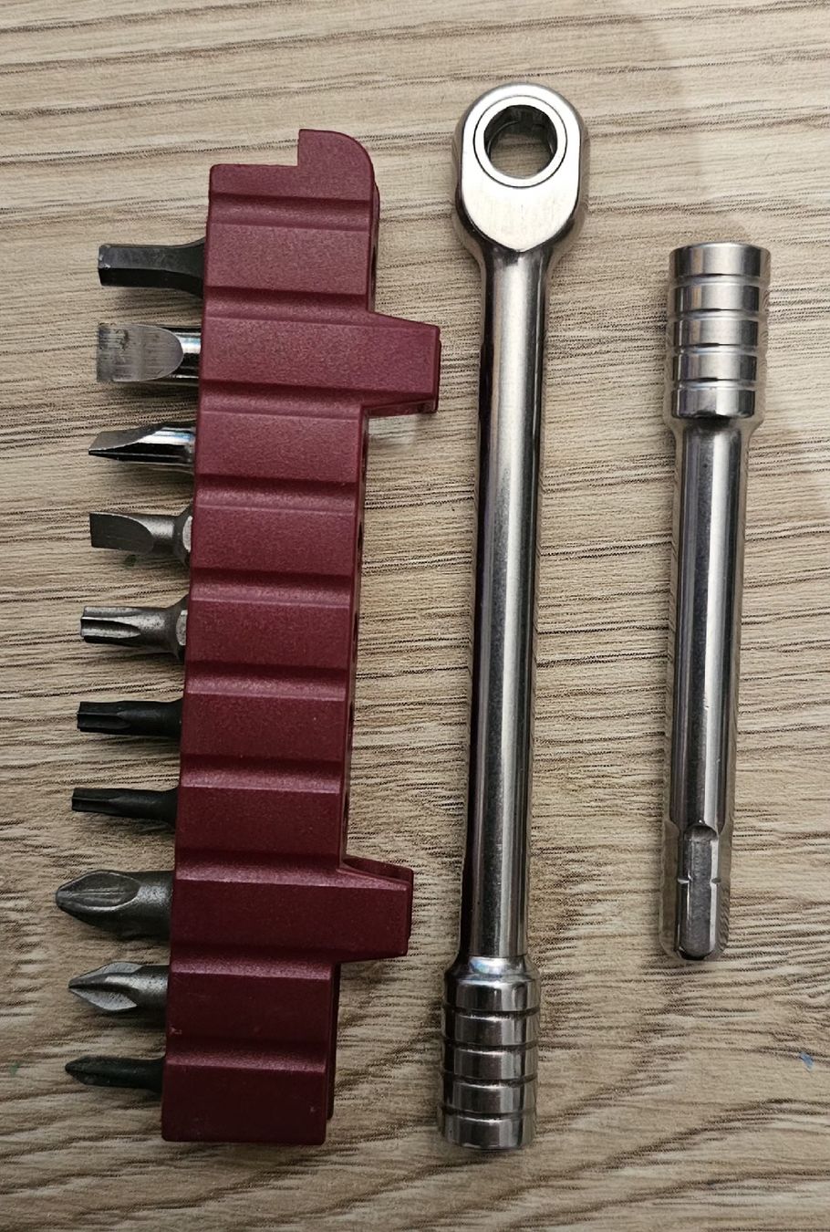 Victorinox Tutti gli attrezzi: Victorinox Multitool mit Bits und Etui guter Zustand – Usato da Worben venduto da Quest 3